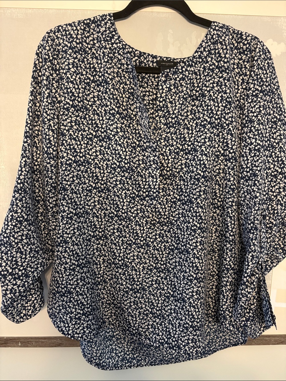 Ann Taylor Navy and White Floral Split V-Neck Blouse